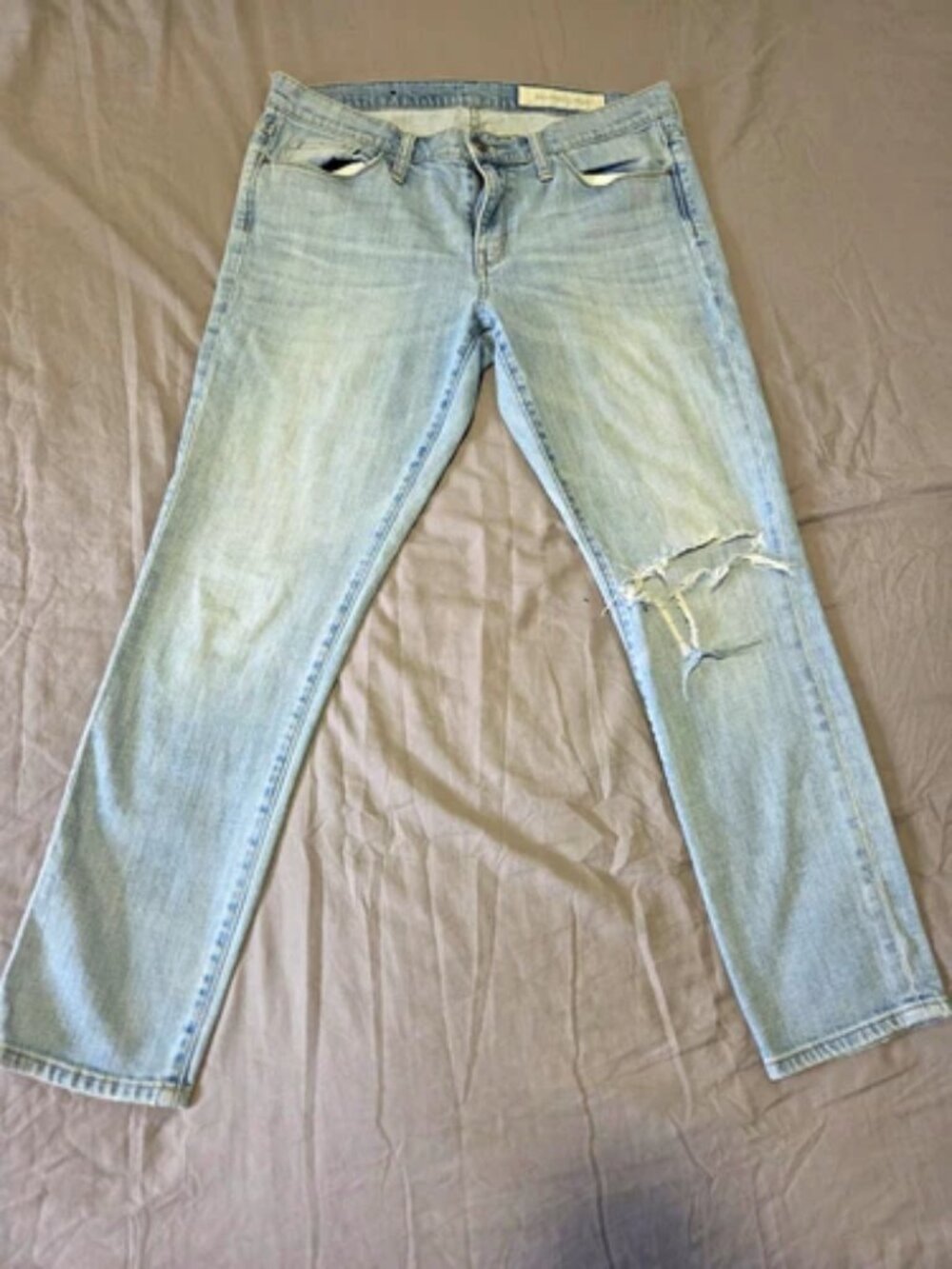 ​Treasure & Bond Light Wash Distressed Slim Boyfriend Jeans Womens  Ripped 29